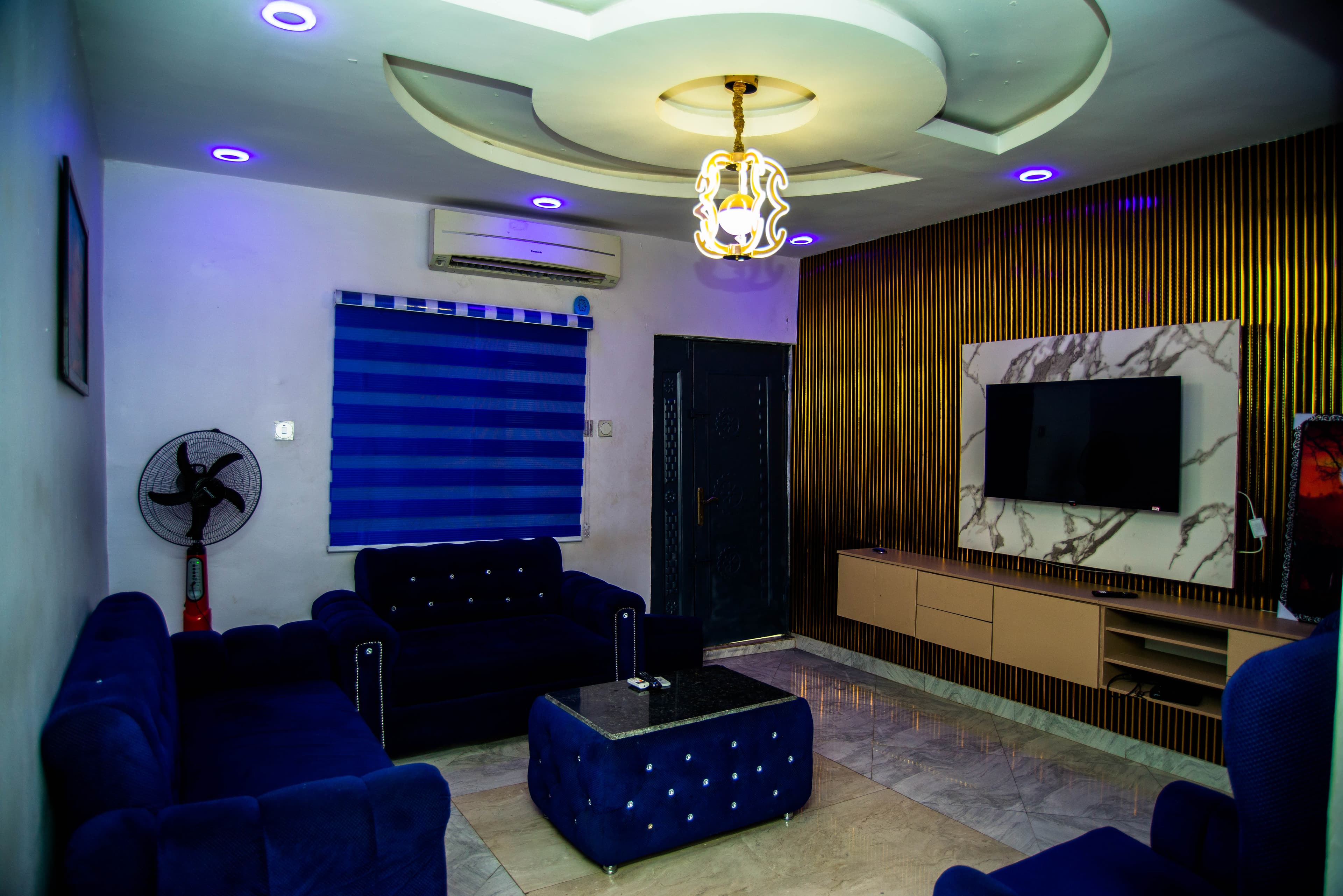 2 BEDROOMS APARTMENT